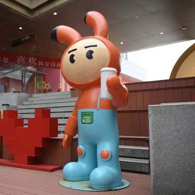 兔年打卡雕塑街区广场引流美陈拍照摆件