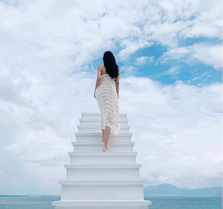 网红天梯打卡拍照互动装置浪漫婚庆摄影云梯美陈摆件 网红天梯打卡拍照互动装置浪漫婚庆摄影云梯美陈摆件